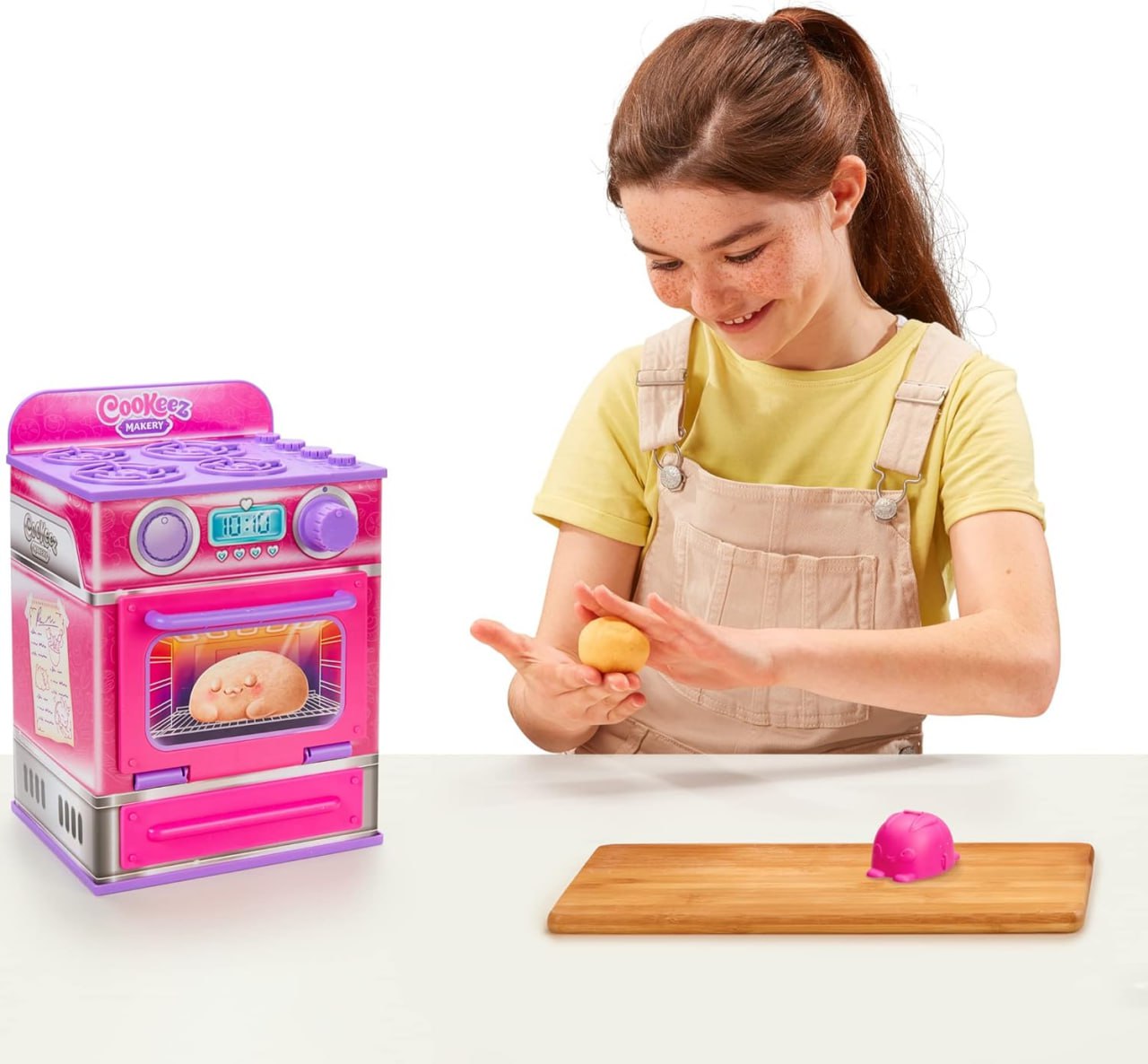 Интерактивная игрушка Moose Toys Волшебная духовка Cookeez Makery Cinnamon Treatz Oven Plush Сюрприз