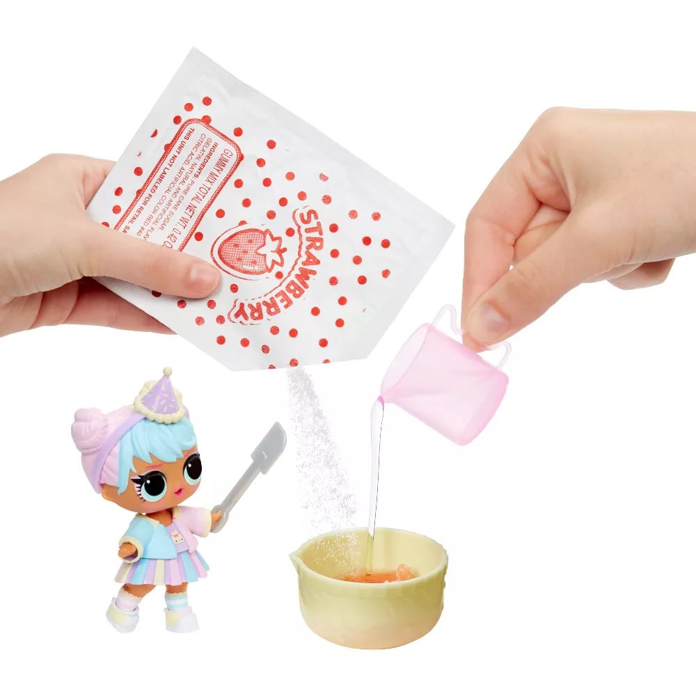 Кукла LOL Surprise Candy Surprise Tot Doll with DIY Candy Maker Фабрика Желейных Конфет