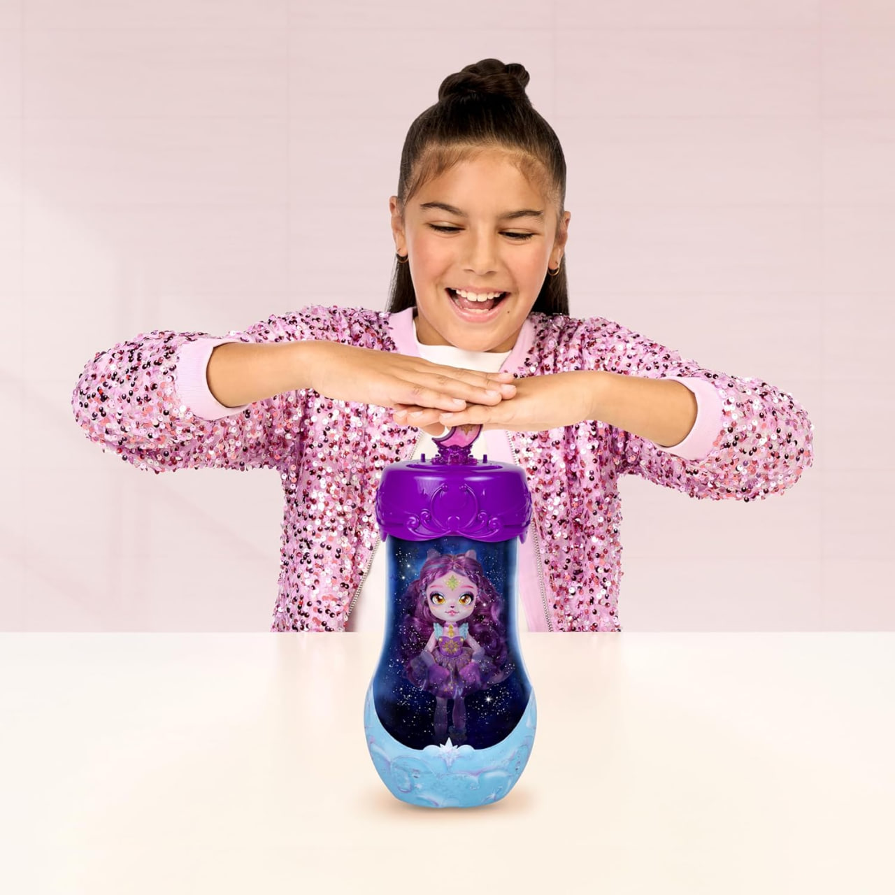 Серия Magic Mixies Pixlings Shimmerverse. Создай и смешай волшебное зелье, чтобы волшебным образом проявить кошку Кэтлин
